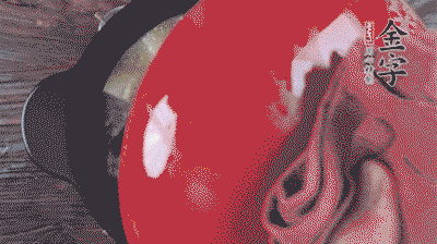 出鍋前撒上蔥花。